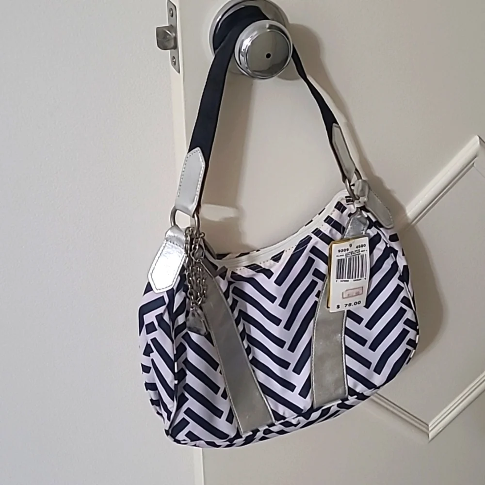 LE SPORTSAC AUTHENTIC NWT - Picture 7 of 9